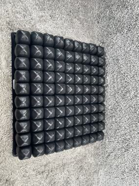 ROHO High Profile Wheelchair Cushion 18”x16” Single Valve B No Cover